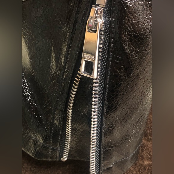 Guess woman’s back faux leather biker jacket - Picture 10 of 10